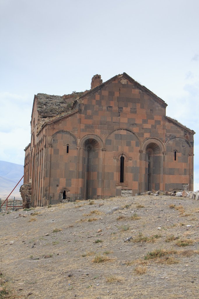 14-Armenian Cathedral.jpg